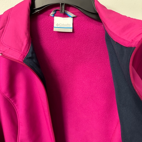 Columbia Sportswear NWOT Women's Water/Wind Resistant Softshell Jacket  Sz. M - Picture 8 of 11